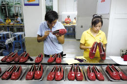 下滑重憂 中國外貿政策全面轉身_國內財經_新浪財經_新浪網